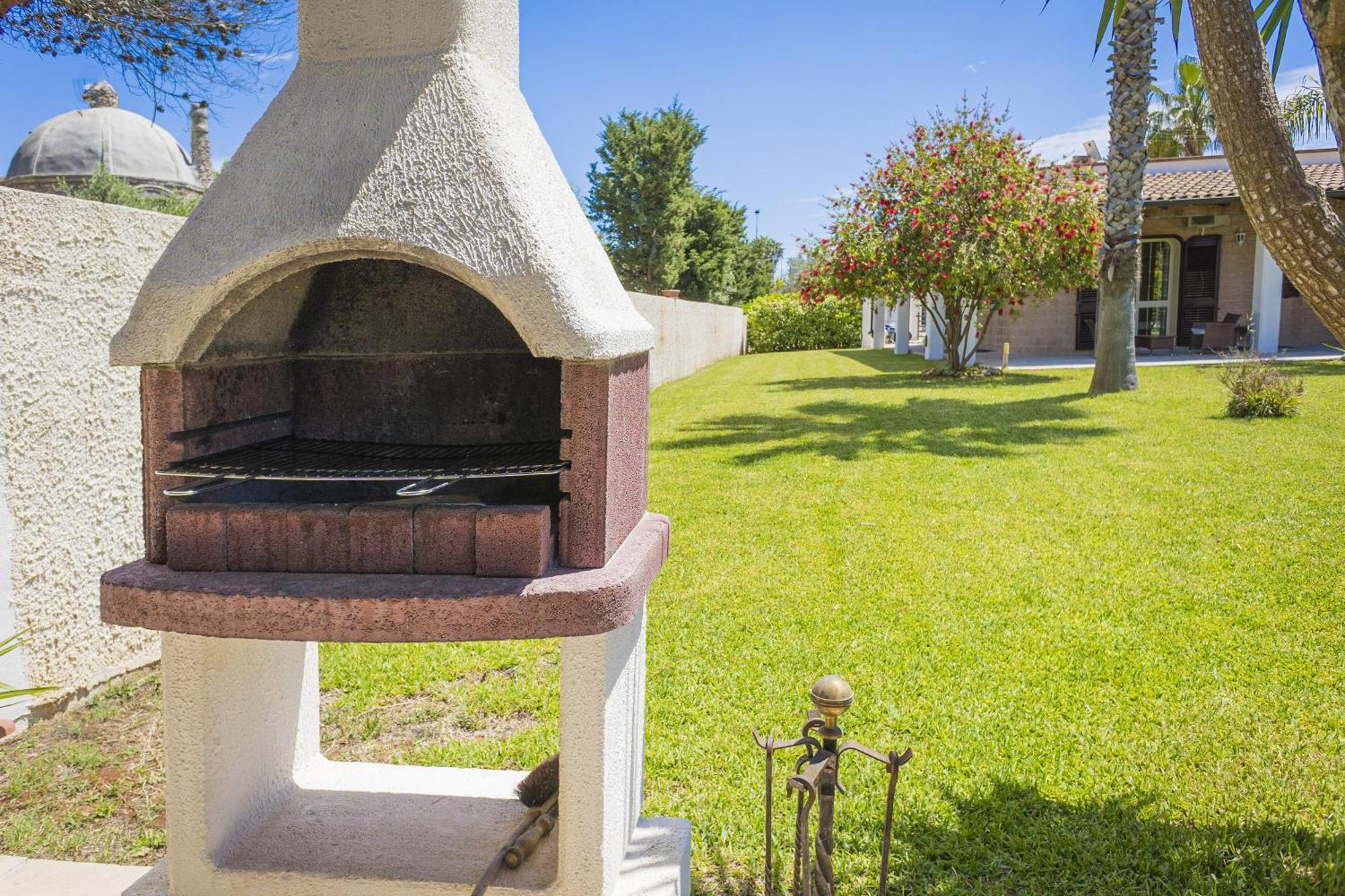 Villa El Capitano With Garden And Pool - Happy Rentals Muro Leccese Luaran gambar