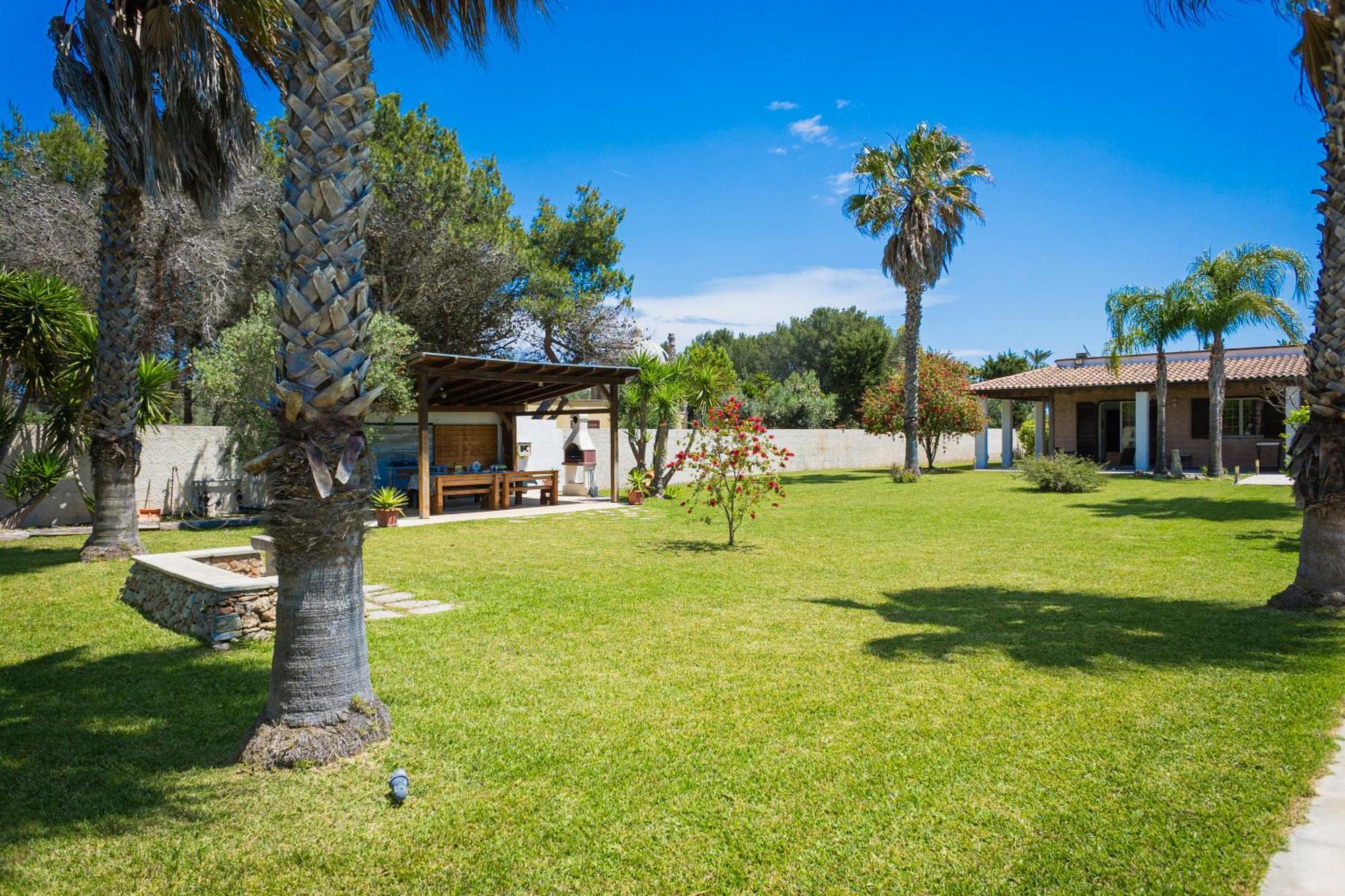 Villa El Capitano With Garden And Pool - Happy Rentals Muro Leccese Luaran gambar
