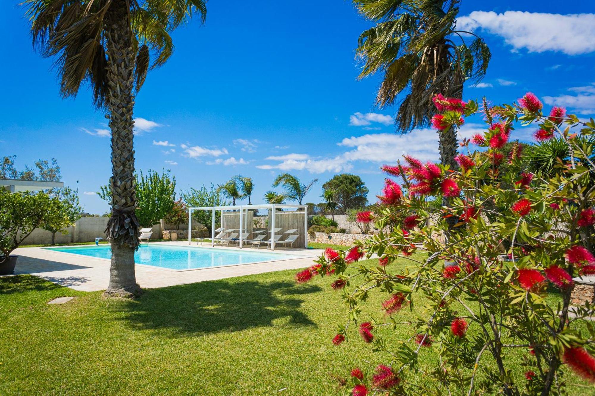 Villa El Capitano With Garden And Pool - Happy Rentals Muro Leccese Luaran gambar